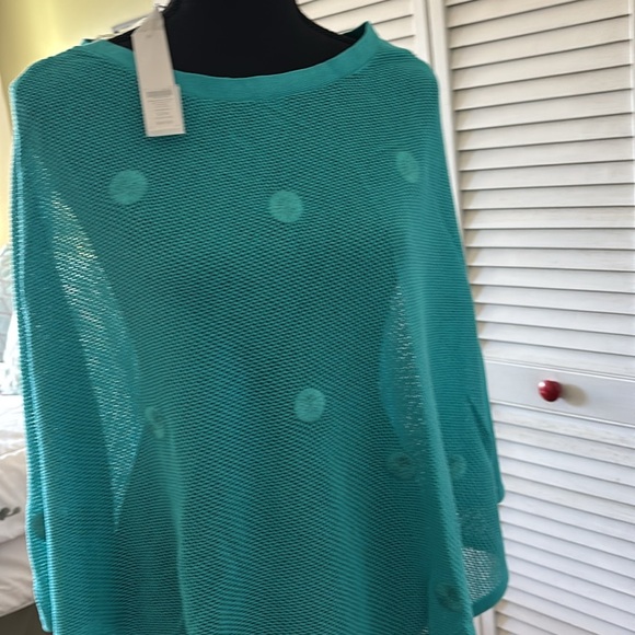 Poncho NWT - Picture 5 of 6